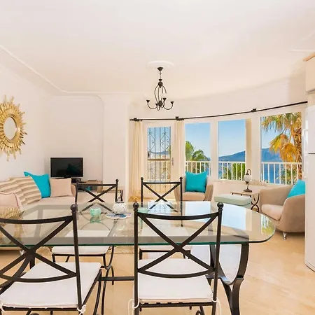Appartement Duplex With Roof Terrace & Panoramic Sea View *